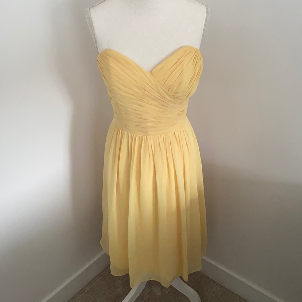 Chiffon sweetheart yellow midi bridsmaids dress